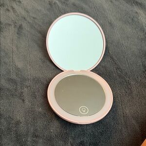 Pink light up Compact Mirror
